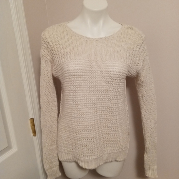 Hollister Sweaters - Hollister cream colored slouchy sweater